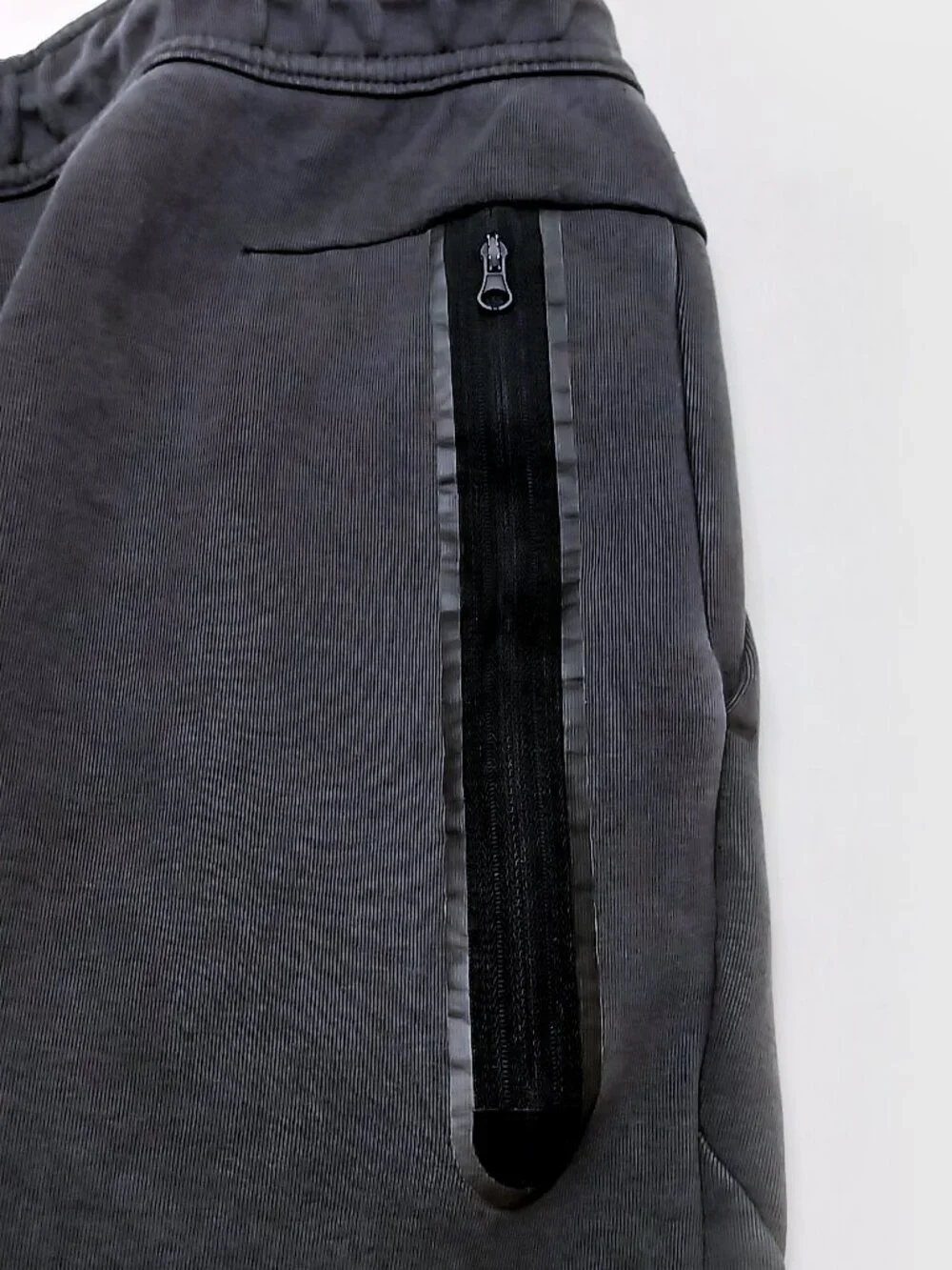 NIKE Tech Fleece Brushed Suede Jogger Pants Tapered DV0538-074 Gray/Black Sz XL